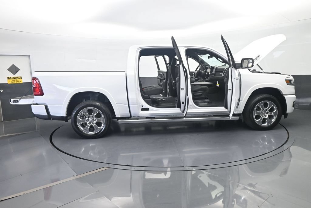 Used 2025 RAM 1500 Big Horn AWD/4WD image 70