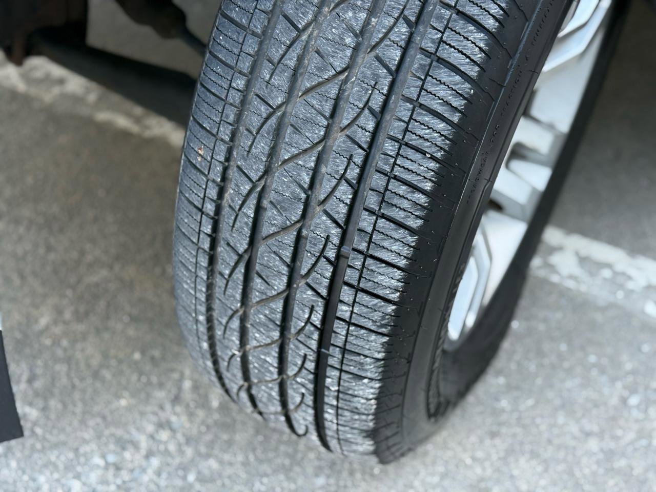 Used 2019 Chevrolet Suburban LT image 9