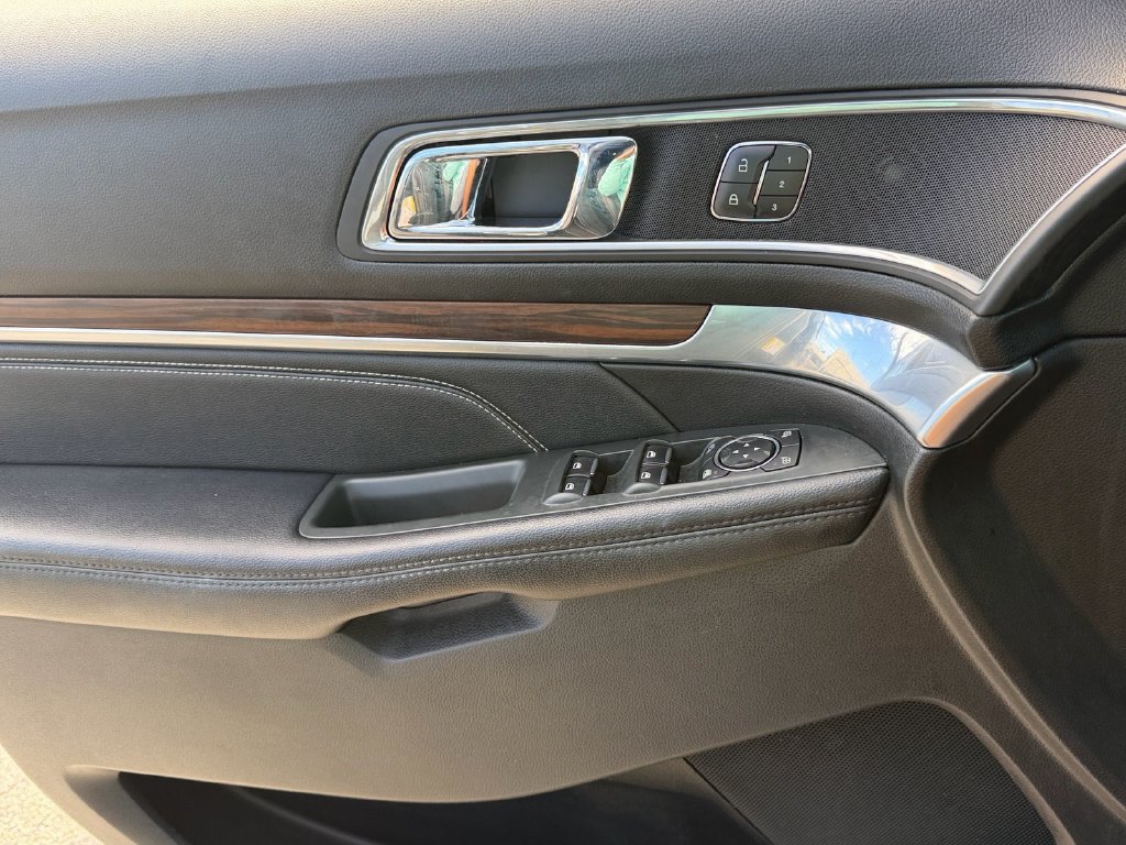 Used 2017 Ford Explorer Limited FWD image 26