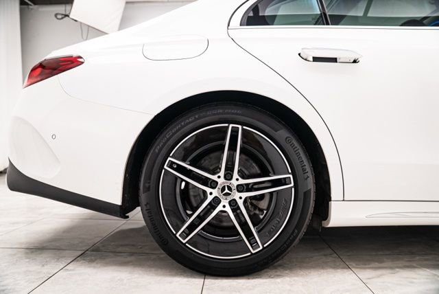 Used 2025 Mercedes-Benz E 350 4MATIC Sedan image 35