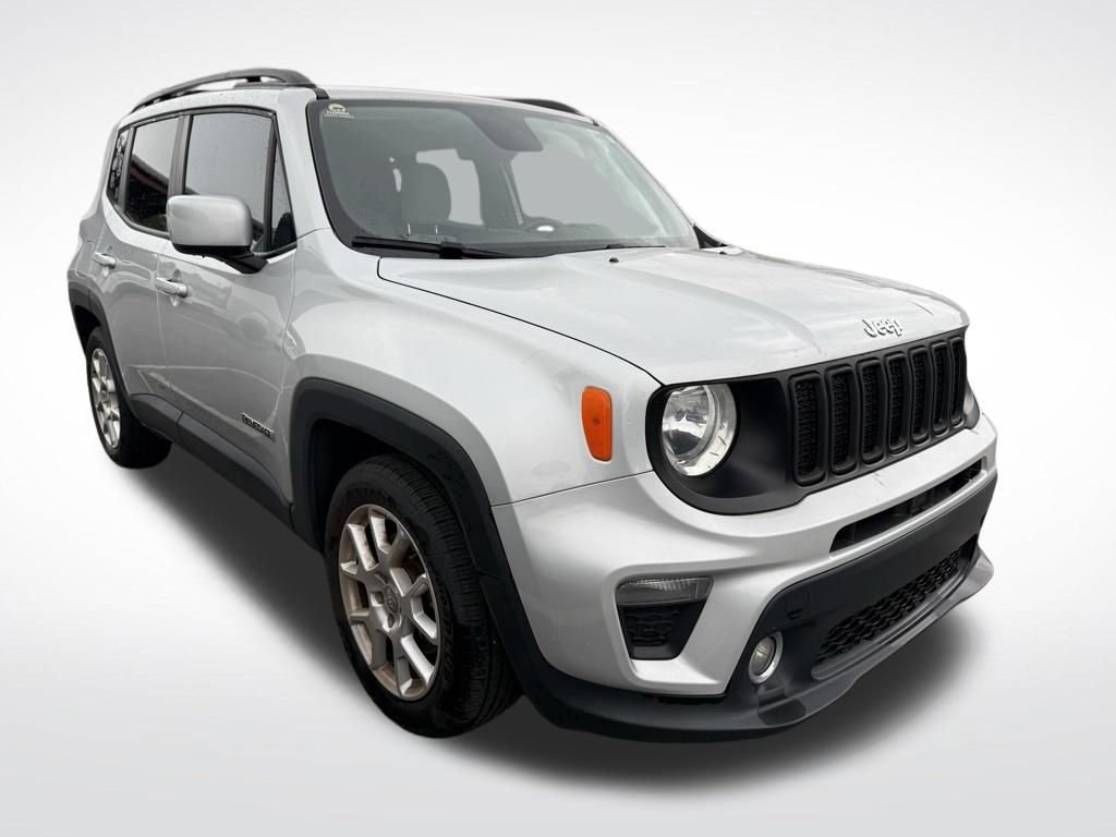 Used 2020 Jeep Renegade Latitude FWD image 3
