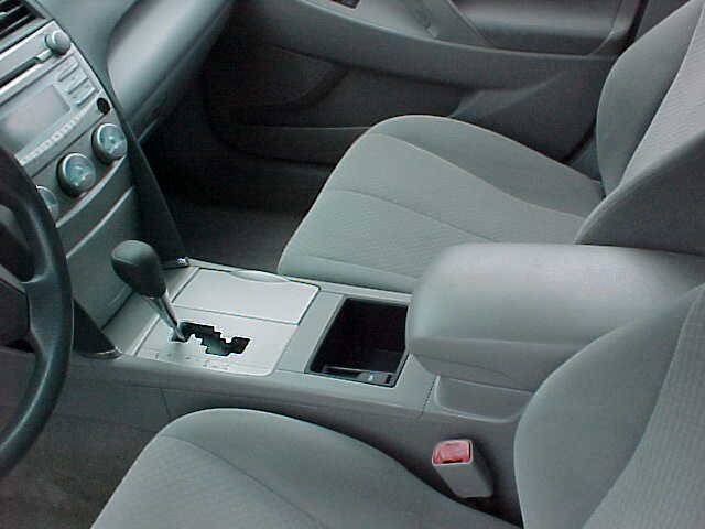 Used 2009 Toyota Camry LE FWD image 19