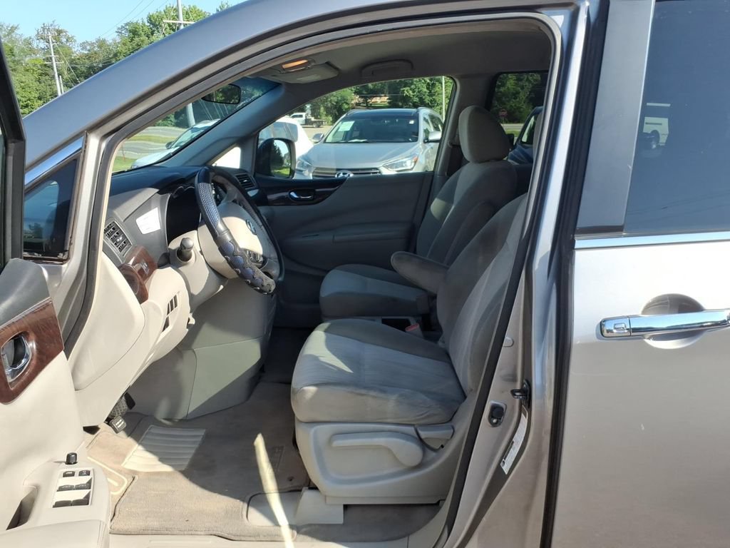 Used 2013 Nissan Quest SV FWD image 4