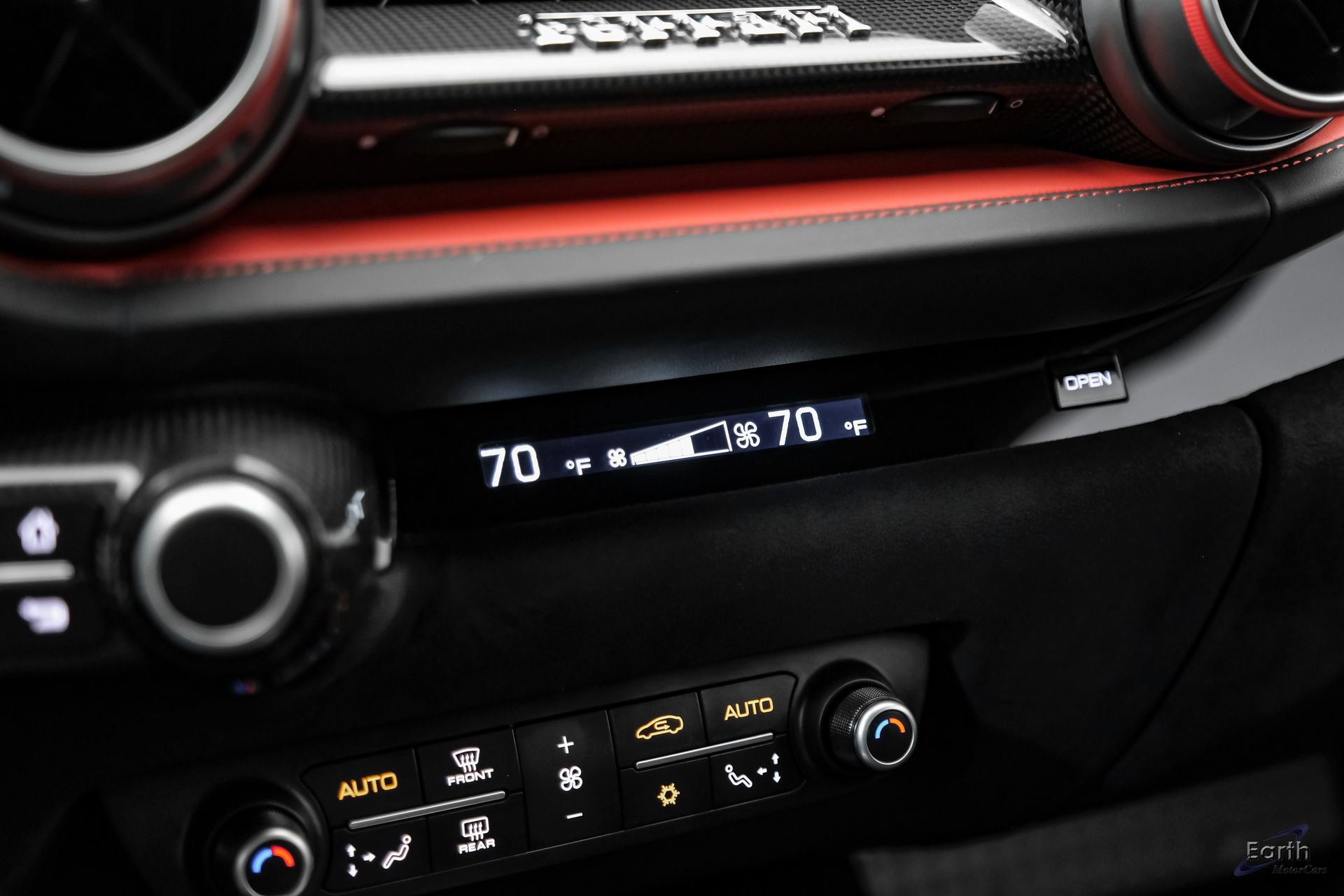 Used 2019 Ferrari 812 Superfast RWD image 85
