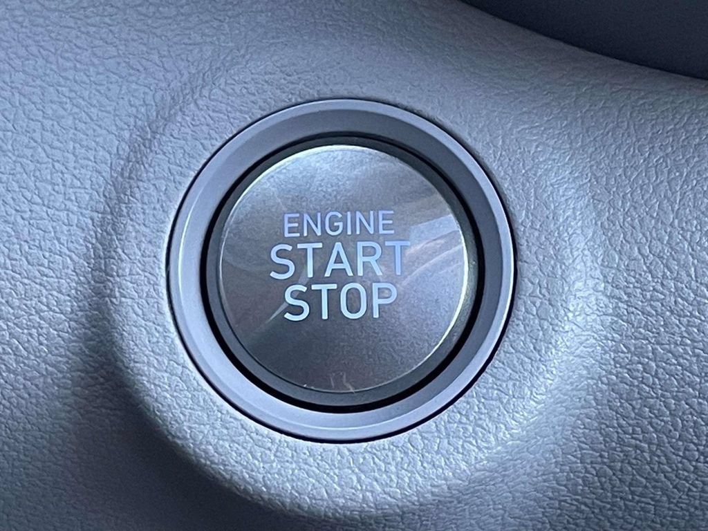New 2026 Hyundai Venue SEL FWD image 24