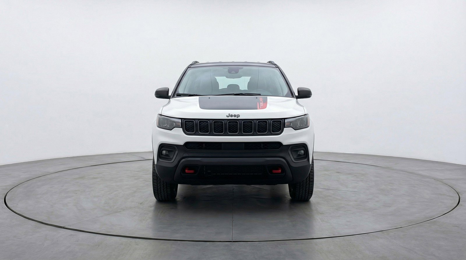 Used 2025 Jeep Compass Trailhawk image 2
