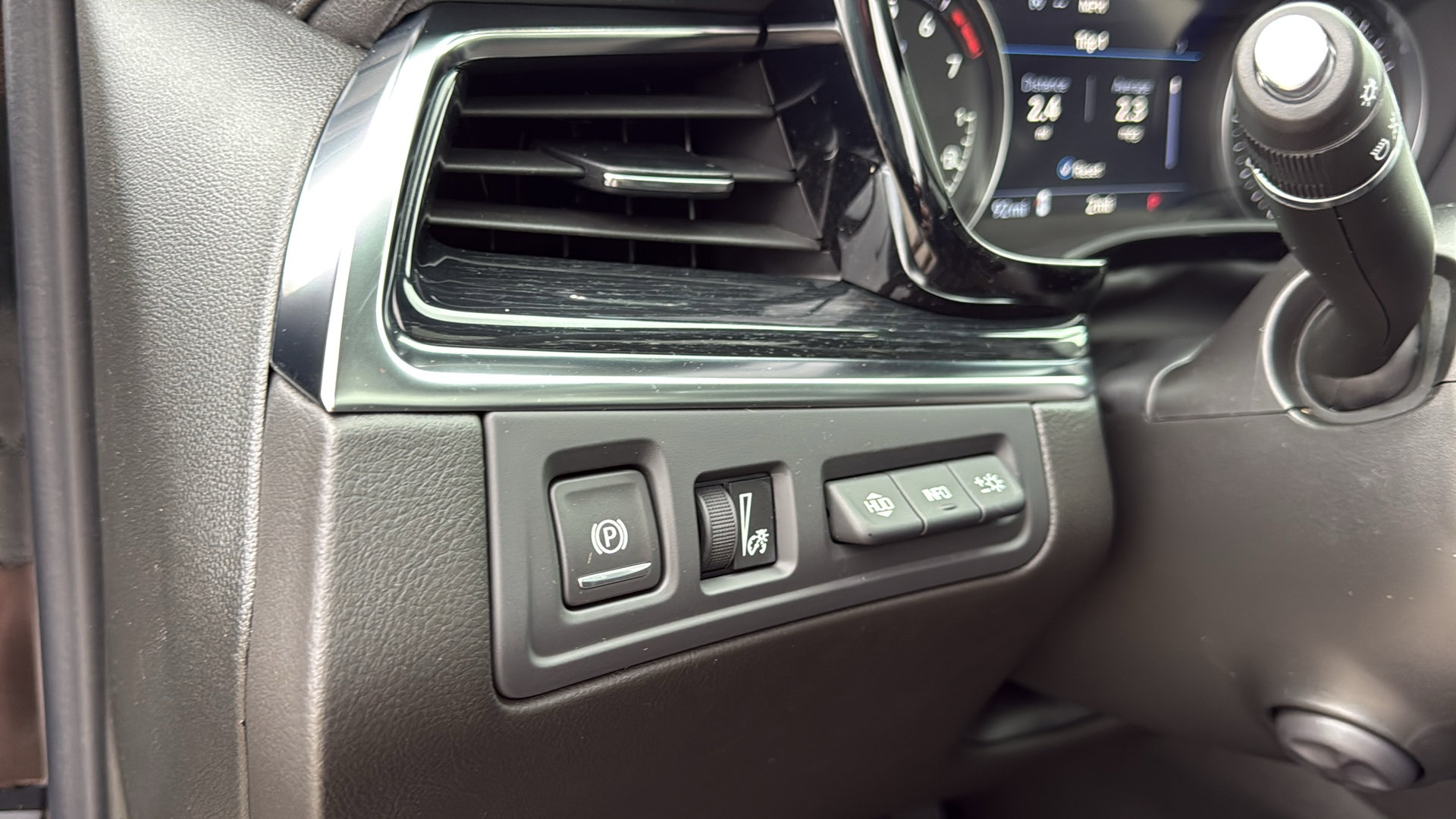 New 2026 Cadillac XT5 Premium Luxury w/ LPO, Floor Liner Package image 13