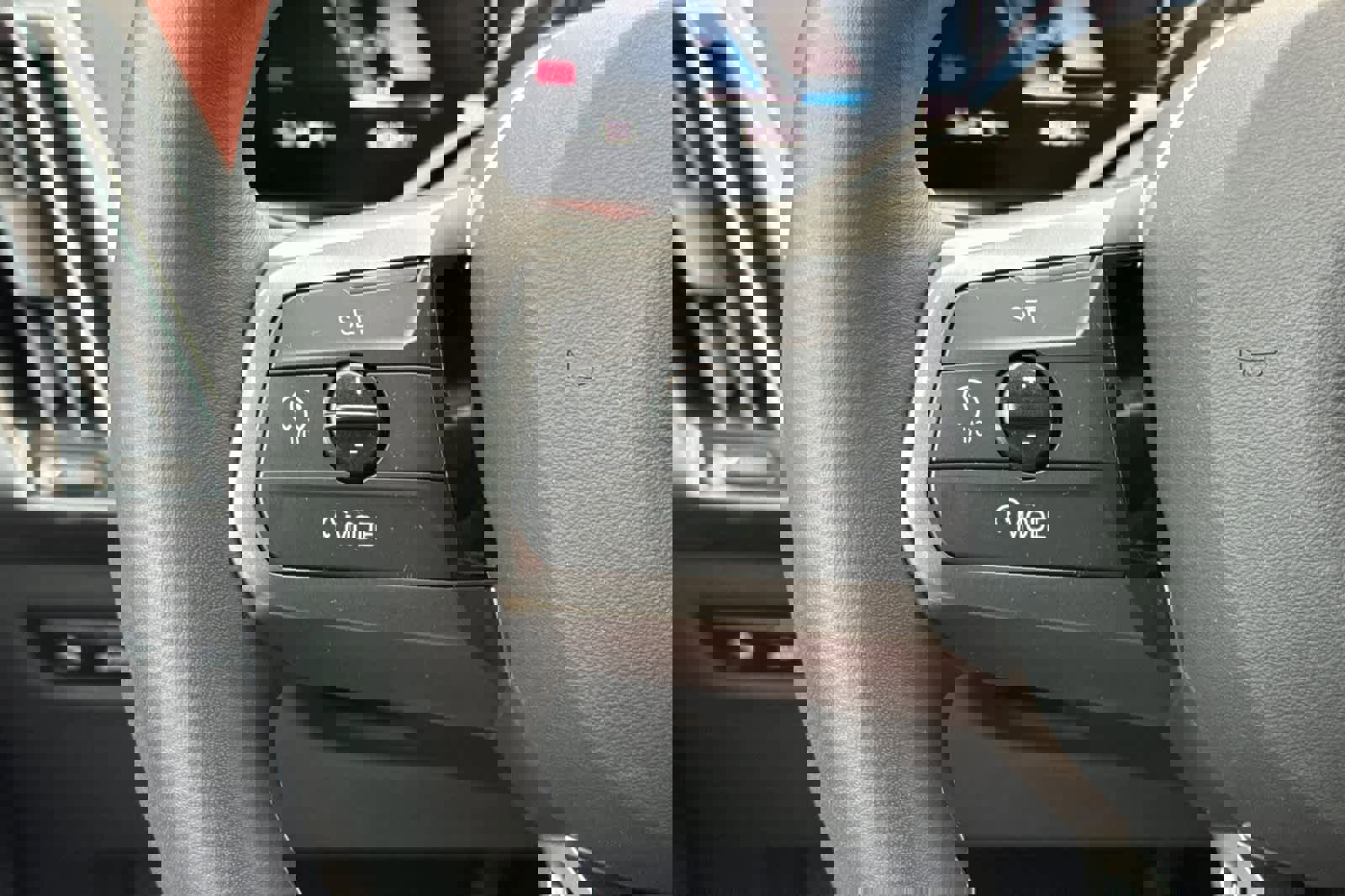 Used 2025 BMW iX M60 image 28