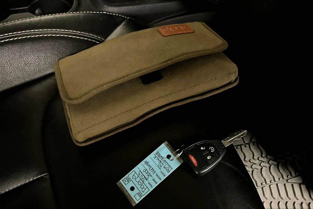 Used 2013 Jeep Wrangler Rubicon w/ PWR Convenience Group image 31