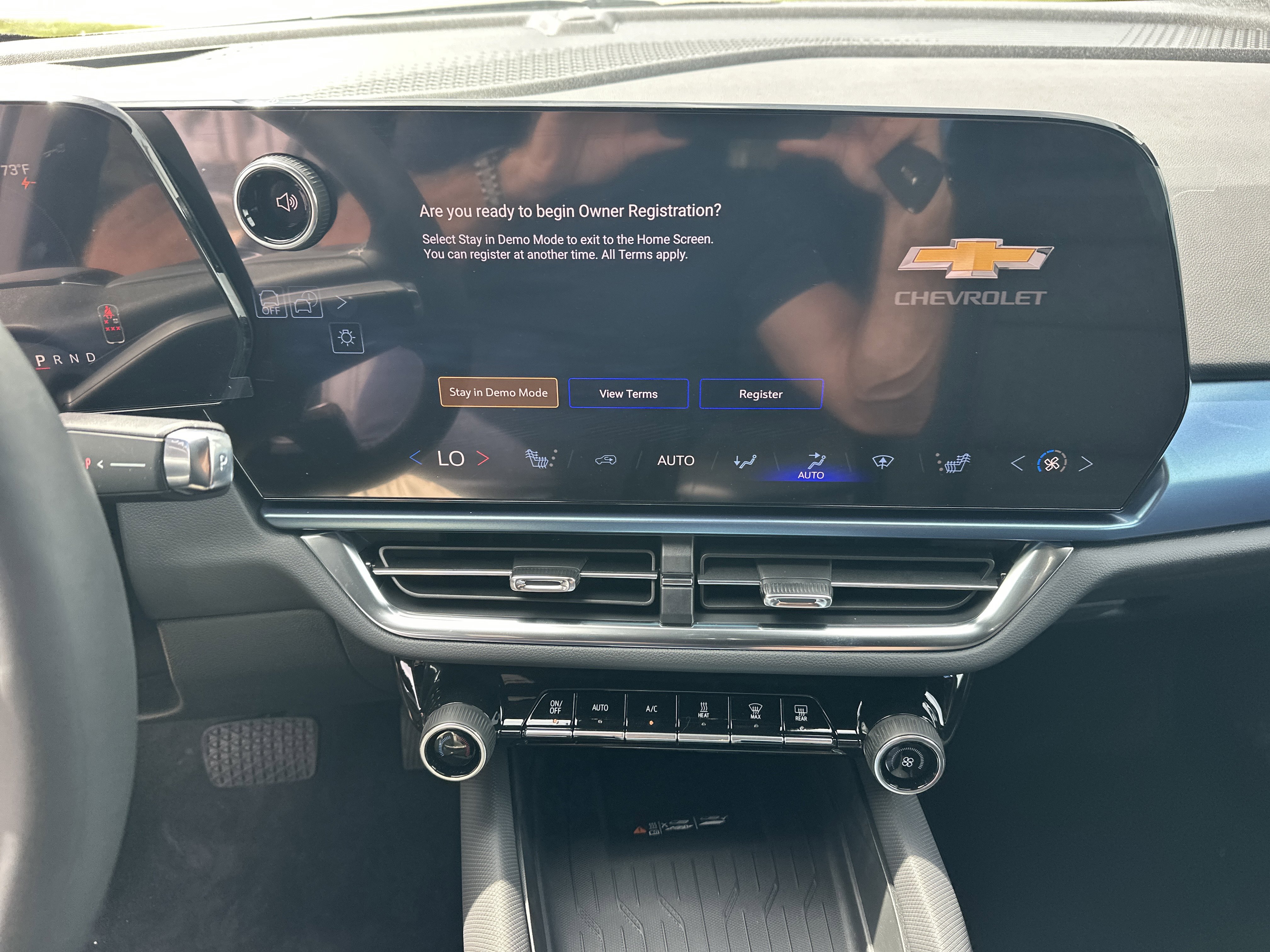 New 2026 Chevrolet Equinox EV LT image 17