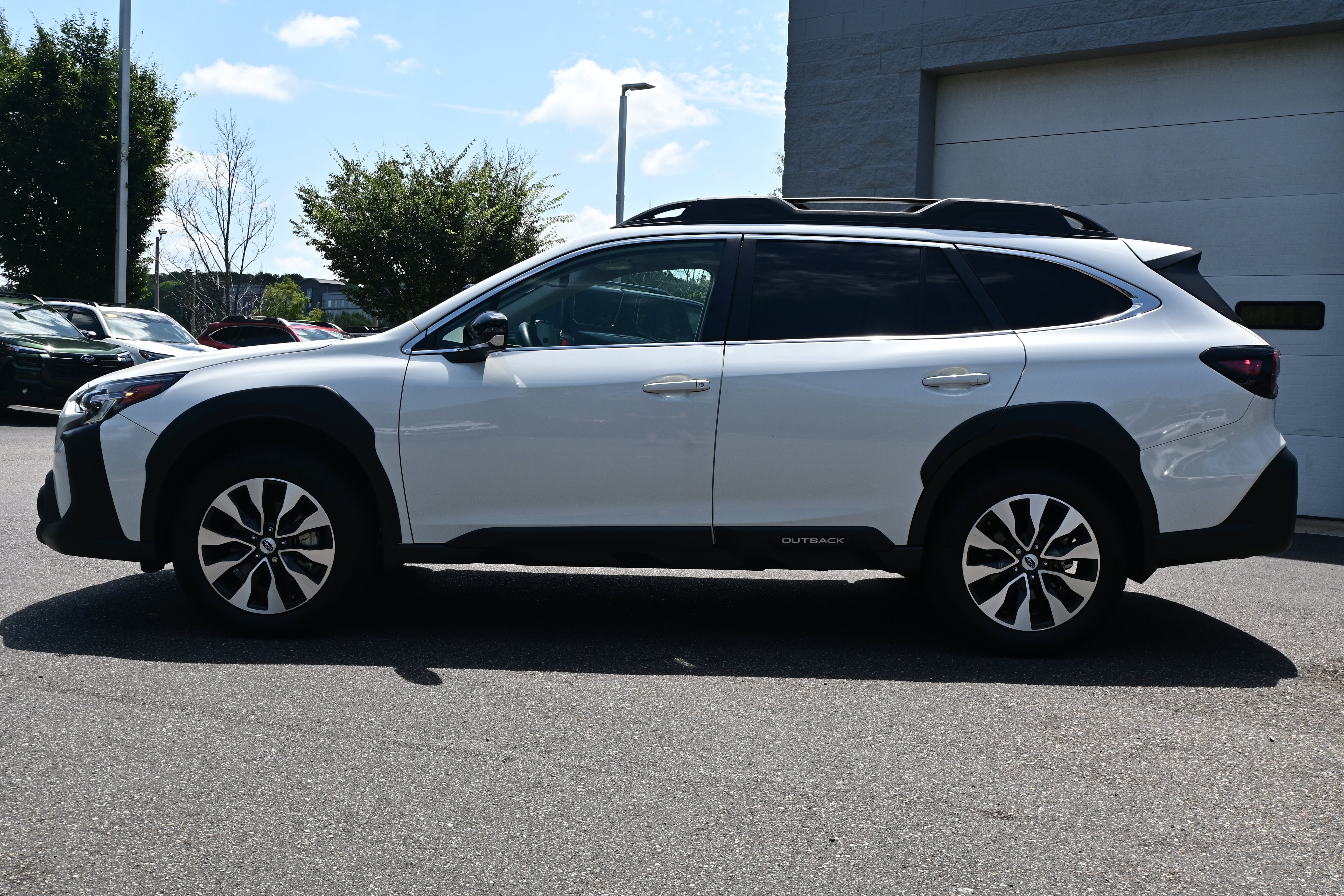 Used 2024 Subaru Outback Limited XT w/ Popular Package #2 AWD/4WD image 6