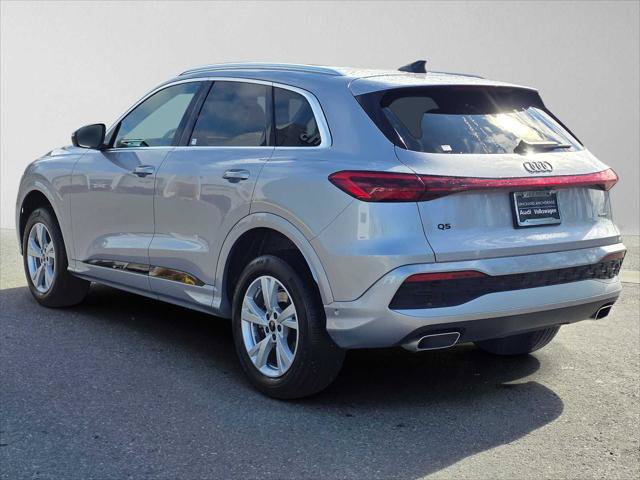 Used 2025 Audi Q5 Premium w/ Convenience Package AWD/4WD image 5