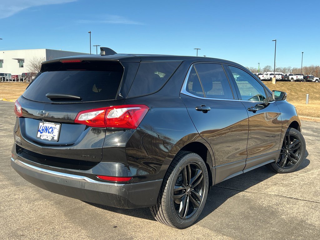 Used 2020 Chevrolet Equinox LT w/ Midnight Edition image 39