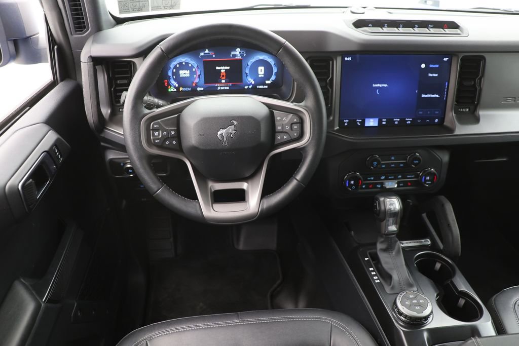 Used 2025 Ford Bronco Badlands image 12