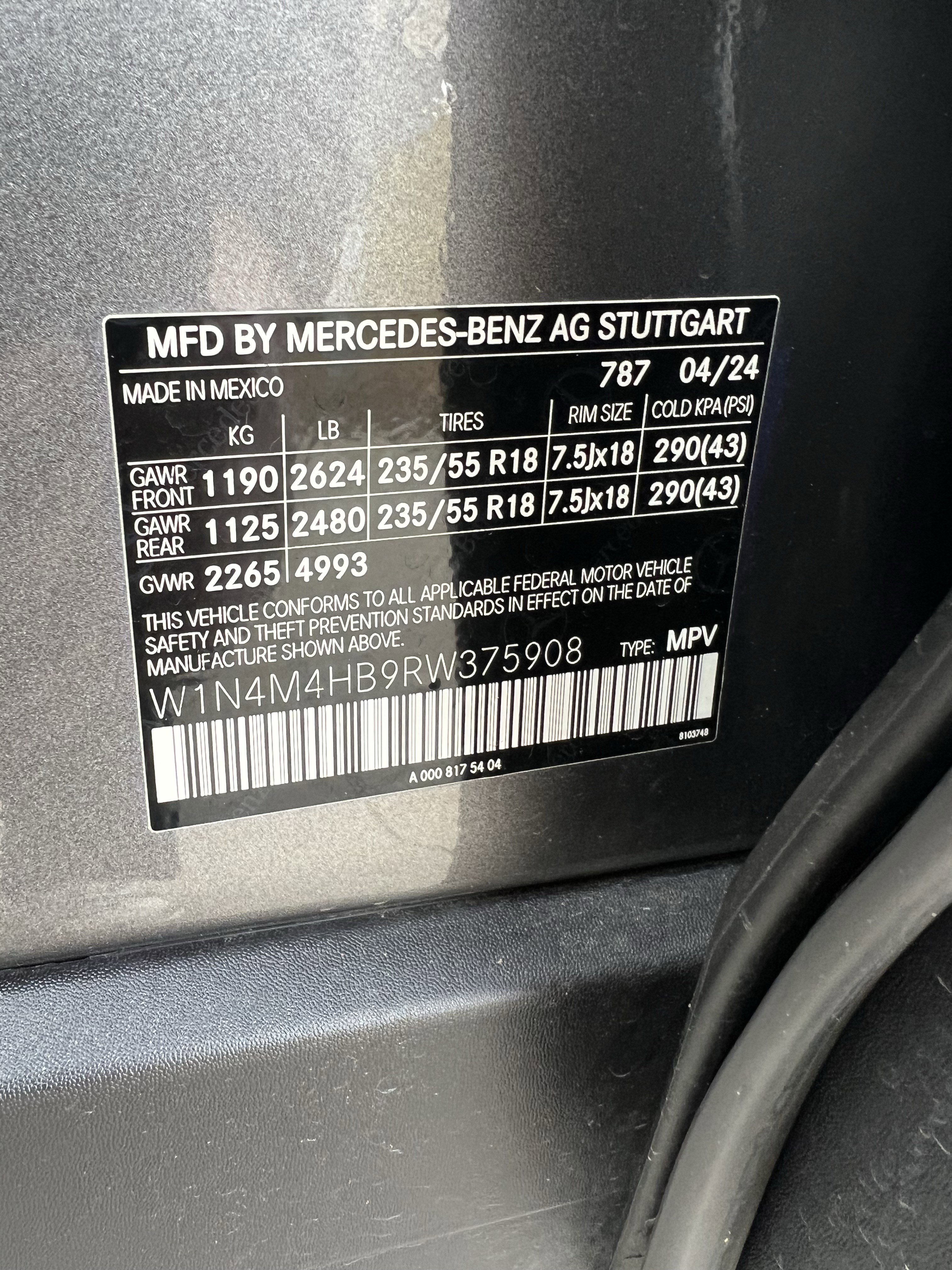 Used 2024 Mercedes-Benz GLB 250 4MATIC image 37