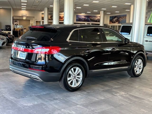 Used 2016 Lincoln MKX Premiere image 3