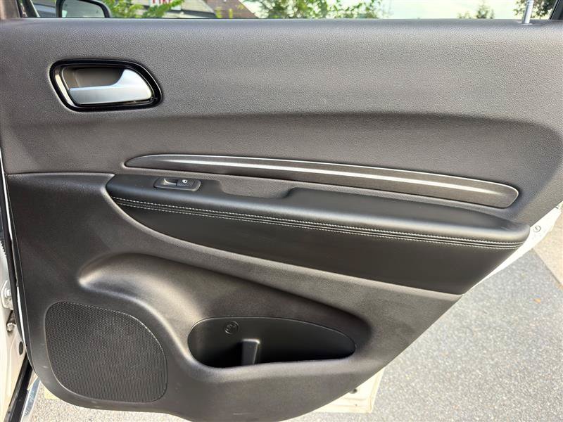 Used 2023 Dodge Durango SXT RWD image 23