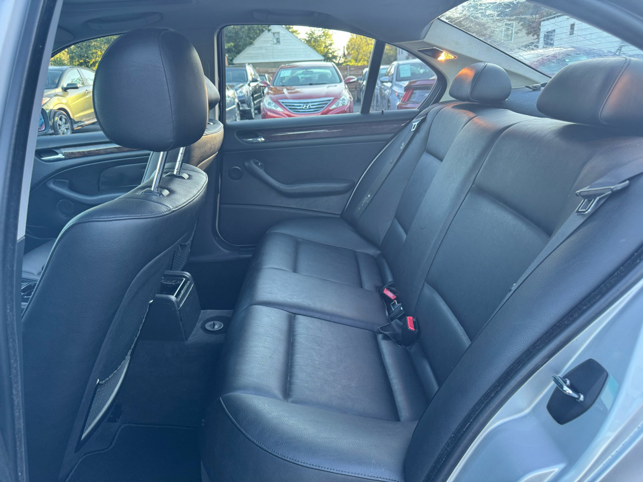 Used 2002 BMW 325i Sedan image 13