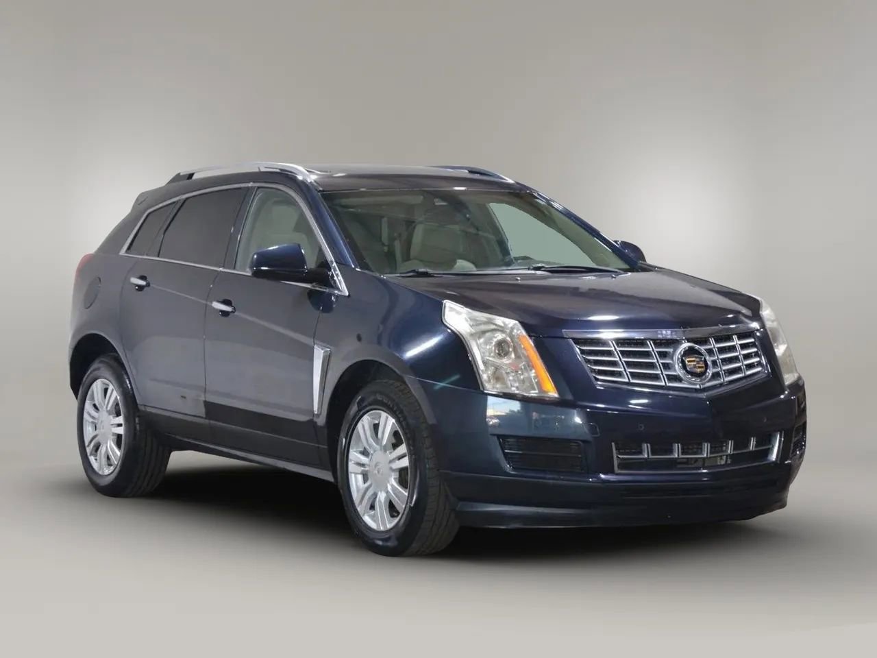 Used 2016 Cadillac SRX Luxury w/ Driver Awareness Package image 3
