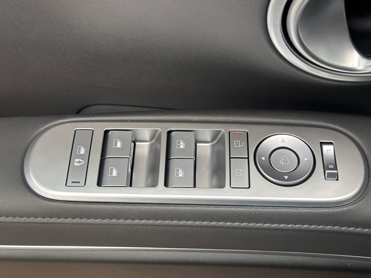 Certified 2026 Hyundai Palisade Limited image 38