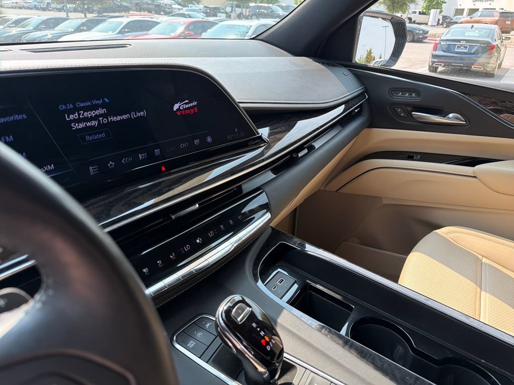 Certified 2023 Cadillac Escalade Premium Luxury AWD/4WD image 29