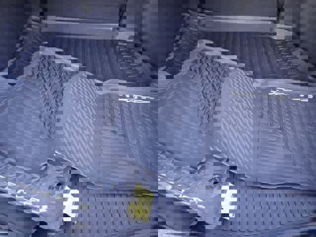 Used 2020 Toyota Camry LE w/ Convenience Package image 9