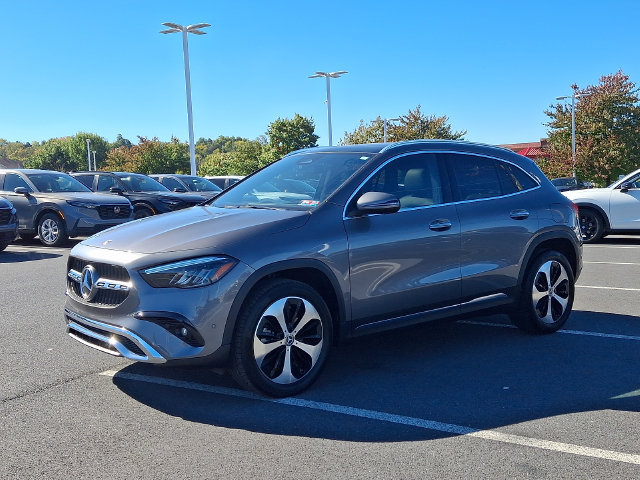 Used 2025 Mercedes-Benz GLA 250 4MATIC image 3