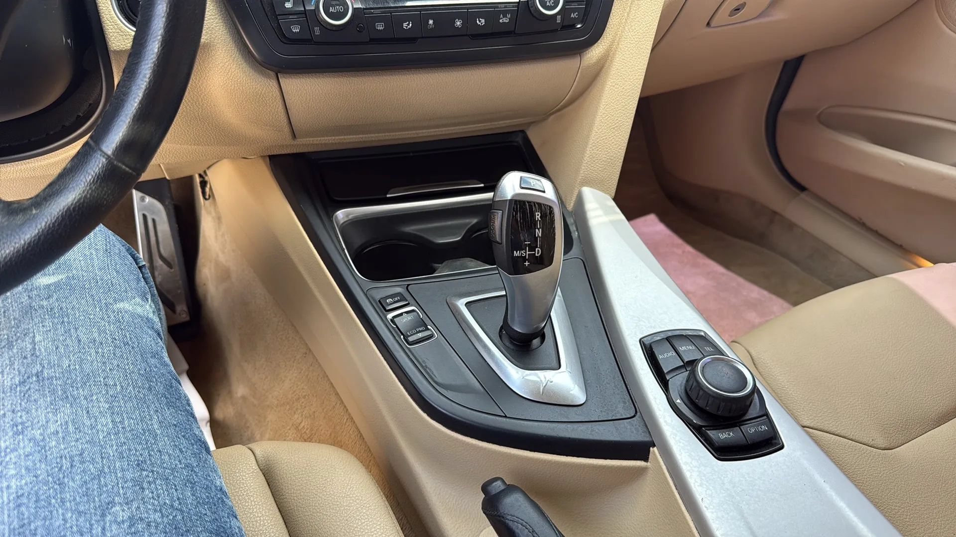 Used 2015 BMW 320i xDrive Sedan AWD/4WD image 12
