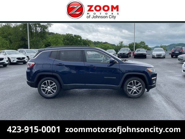 Used 2020 Jeep Compass Latitude FWD image 1
