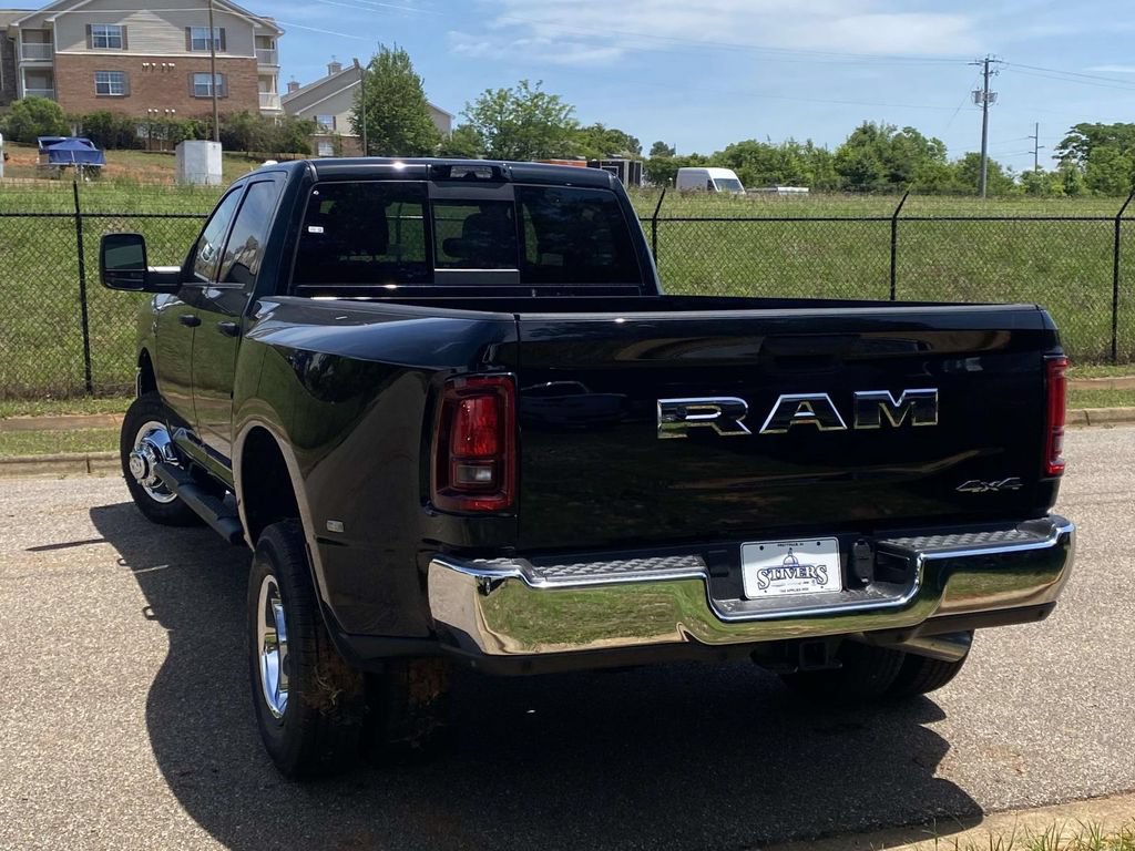 New 2026 RAM 3500 Tradesman AWD/4WD image 35