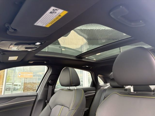 Used 2025 Kia K5 GT FWD image 19