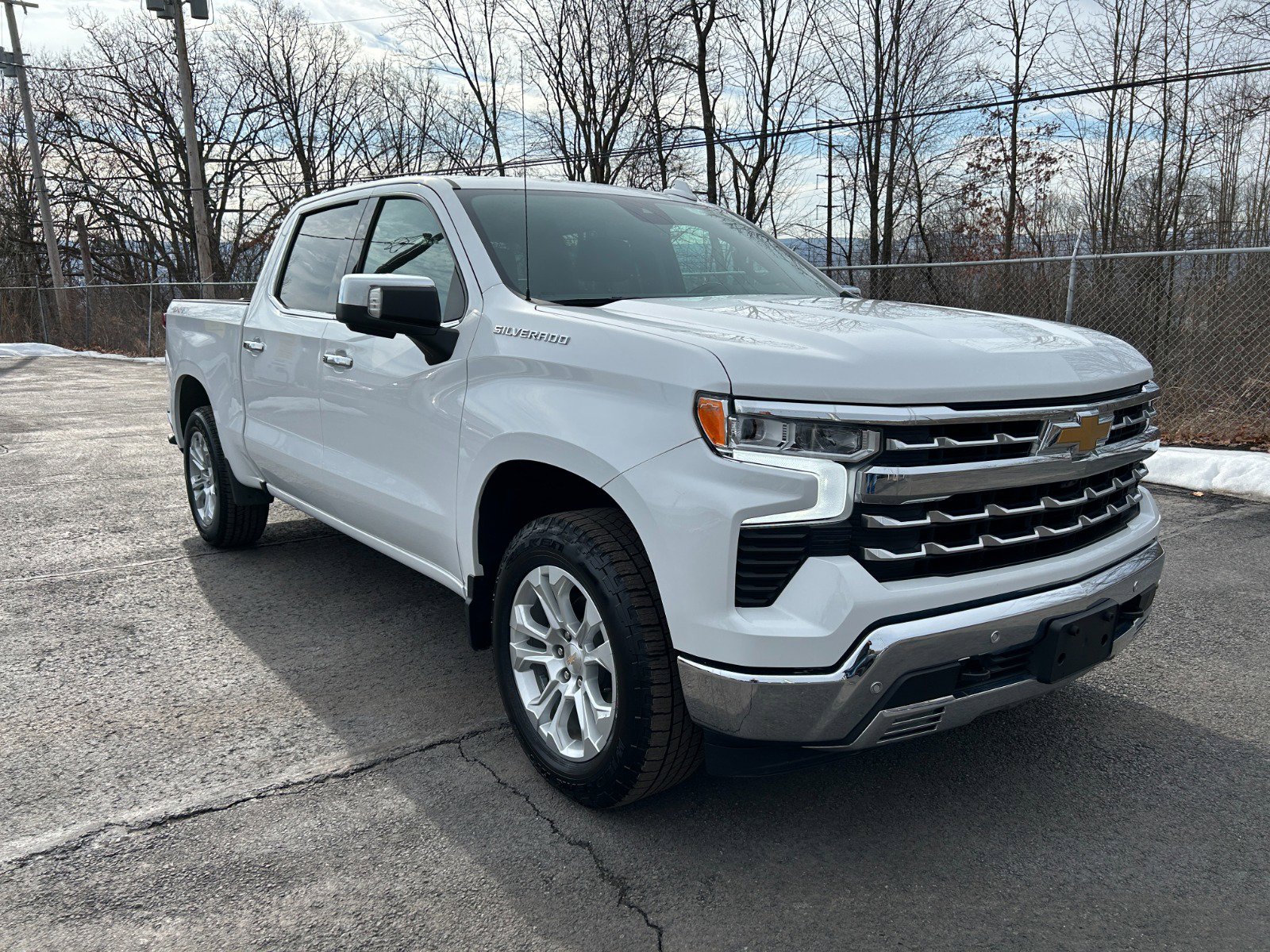 Used 2023 Chevrolet Silverado 1500 LTZ image 7