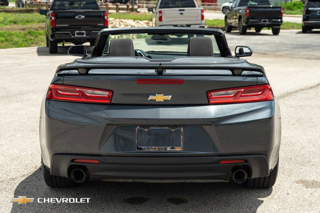 Used 2017 Chevrolet Camaro LT w/ Technology Package RWD image 7