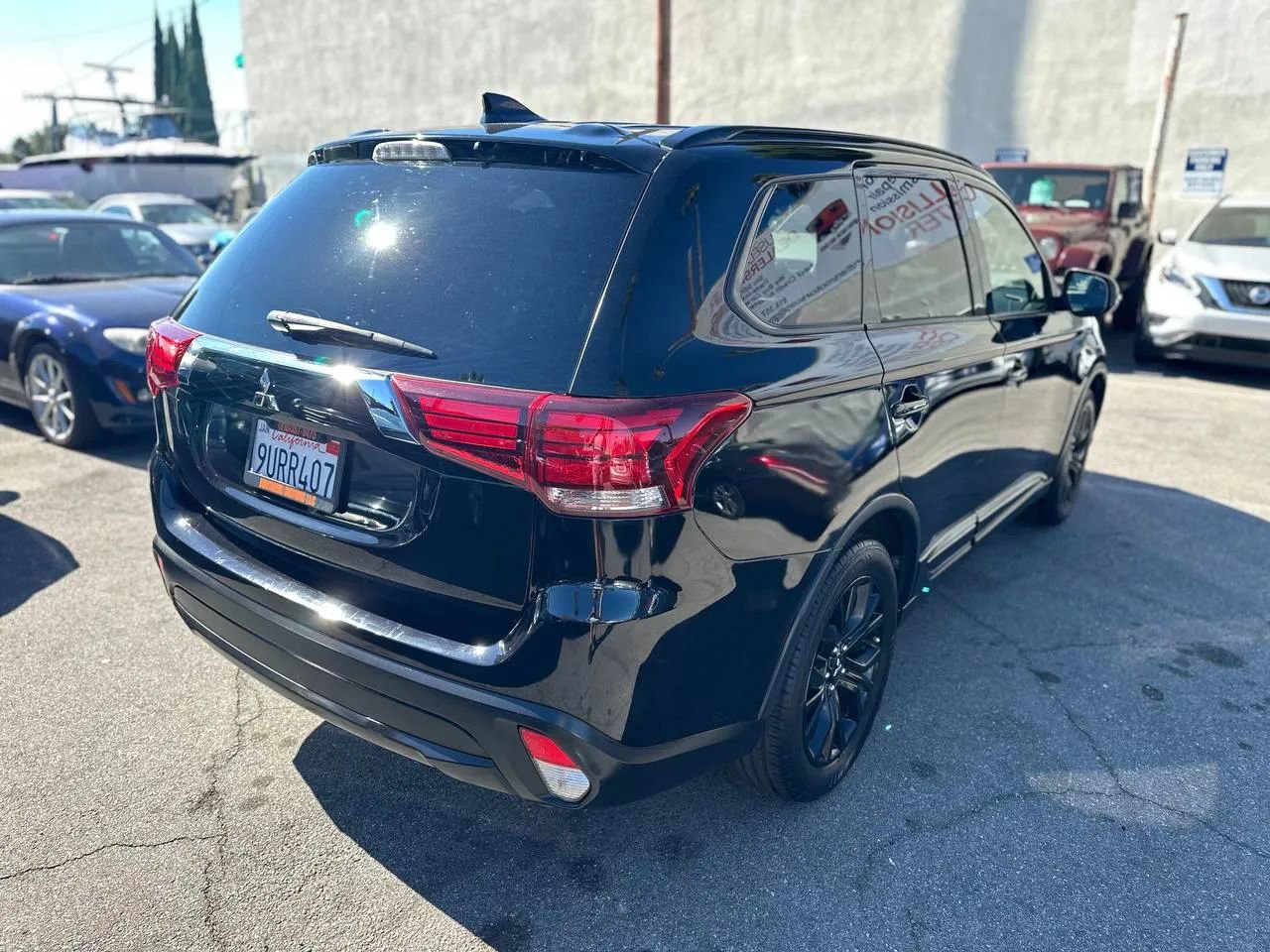 Used 2018 Mitsubishi Outlander LE image 18