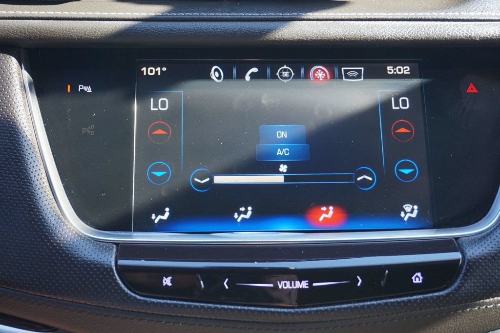Used 2017 Cadillac XT5 Luxury w/ Driver Awareness Package AWD/4WD image 37