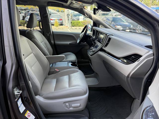 Certified 2019 Toyota Sienna XLE w/ XLE Navigation Package AWD/4WD image 23