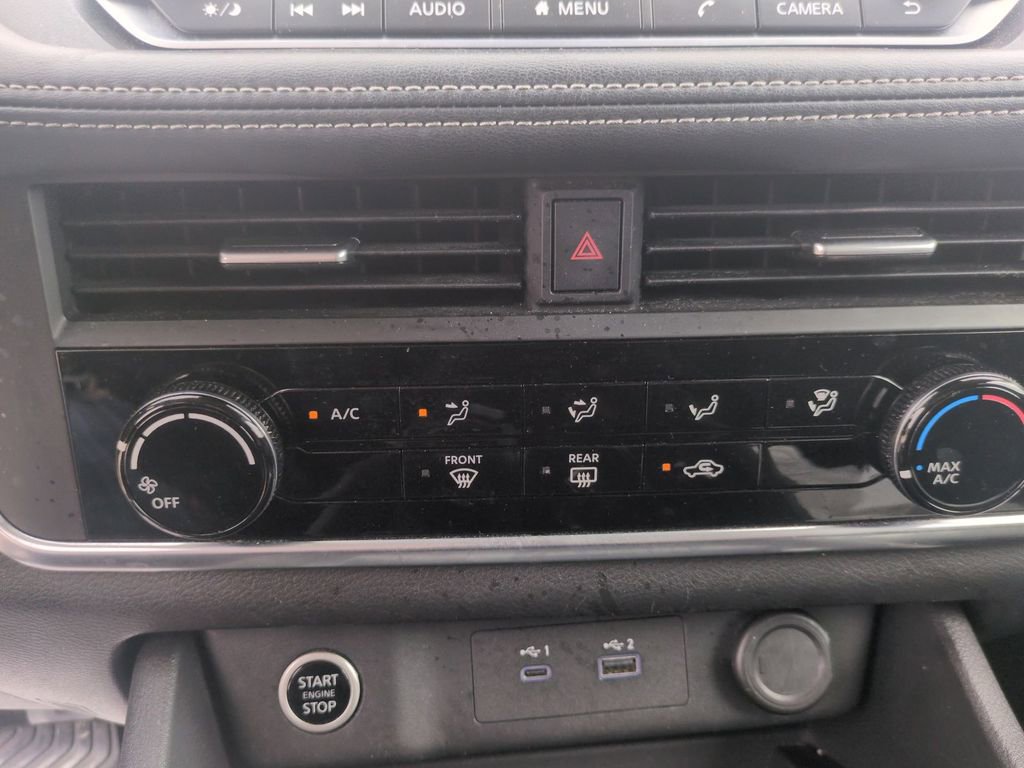 Used 2023 Nissan Rogue S FWD image 25