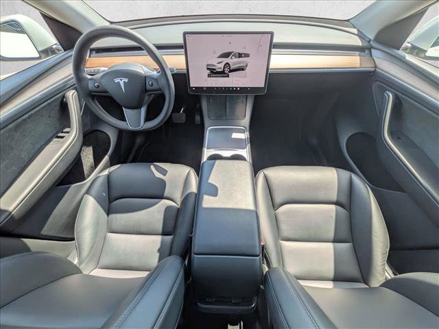 Used 2023 Tesla Model Y Long Range image 18