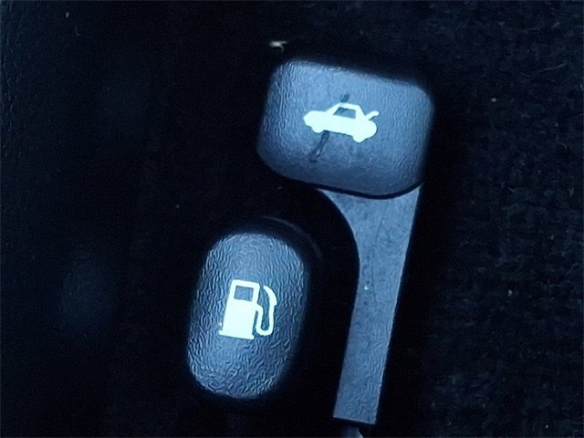 Used 2017 Hyundai Elantra SE image 25