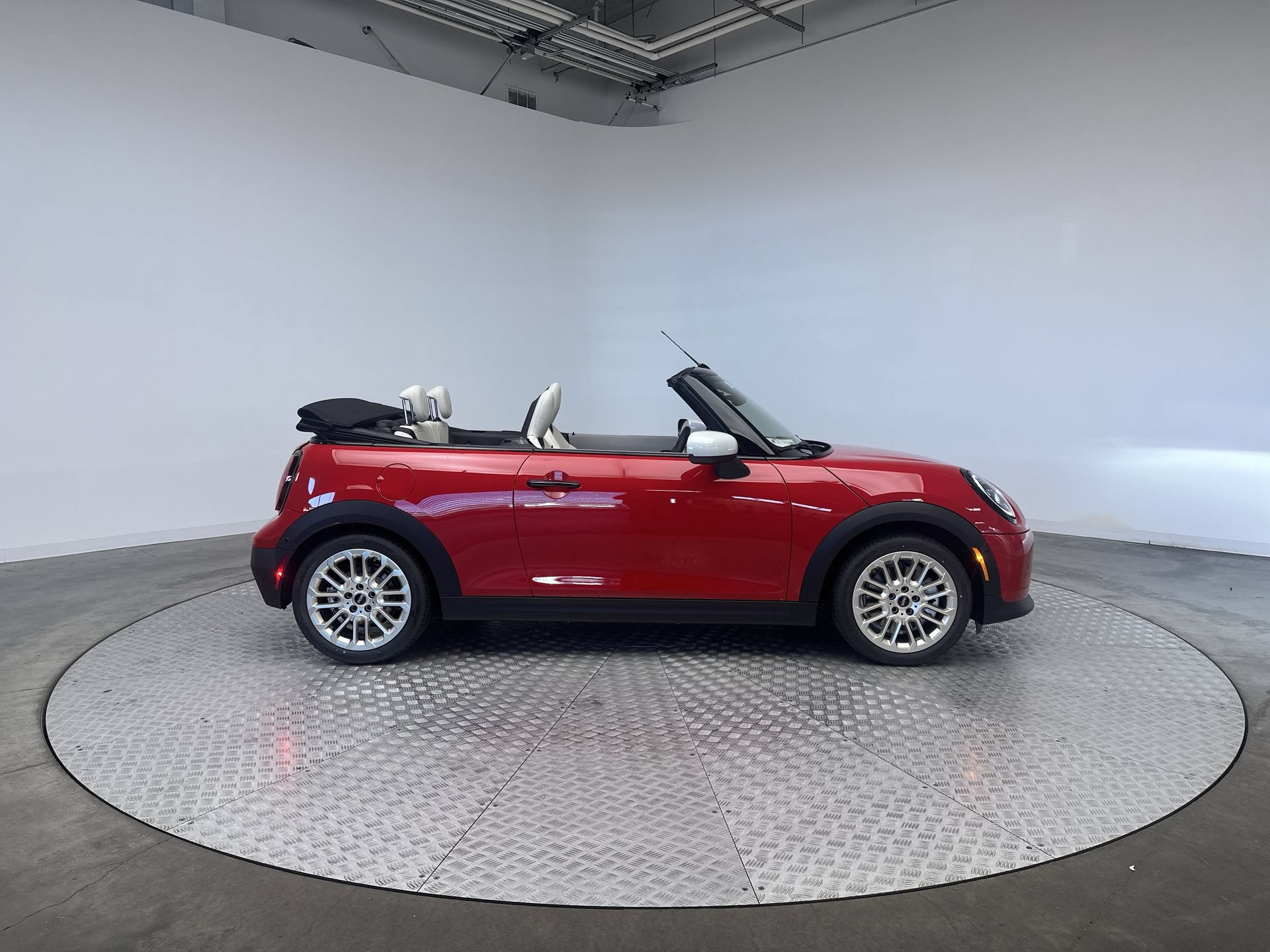 Used 2026 MINI Cooper S FWD image 30