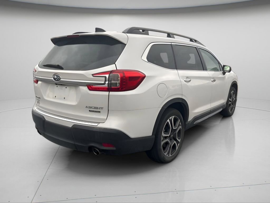 Used 2023 Subaru Ascent Touring image 4