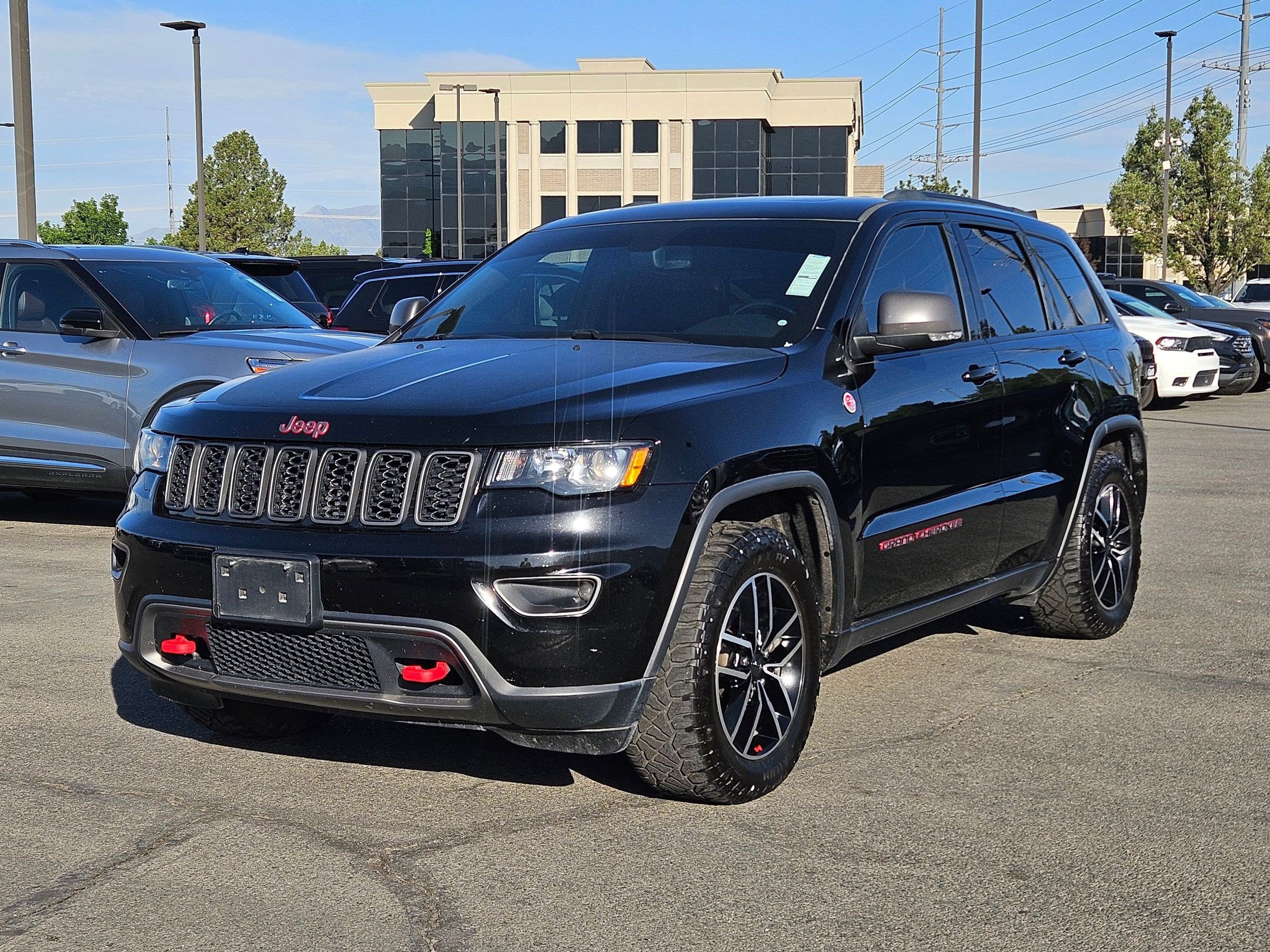 Used 2020 Jeep Grand Cherokee Trailhawk AWD/4WD image 10