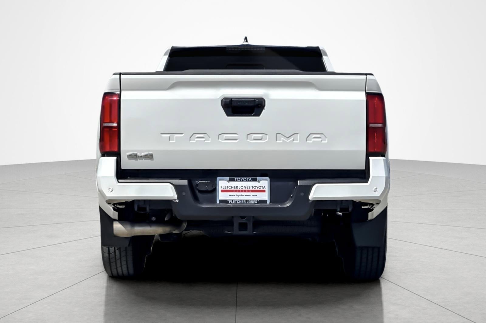 Certified 2024 Toyota Tacoma SR5 image 4