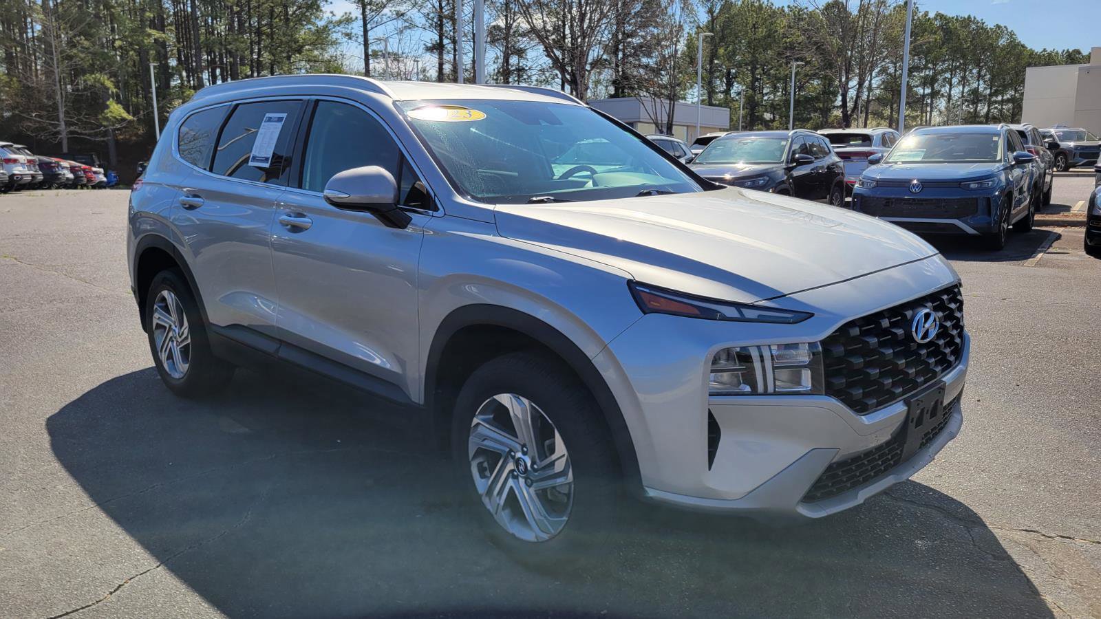 Used 2023 Hyundai Santa Fe SEL w/ Winter Weather Package image 7