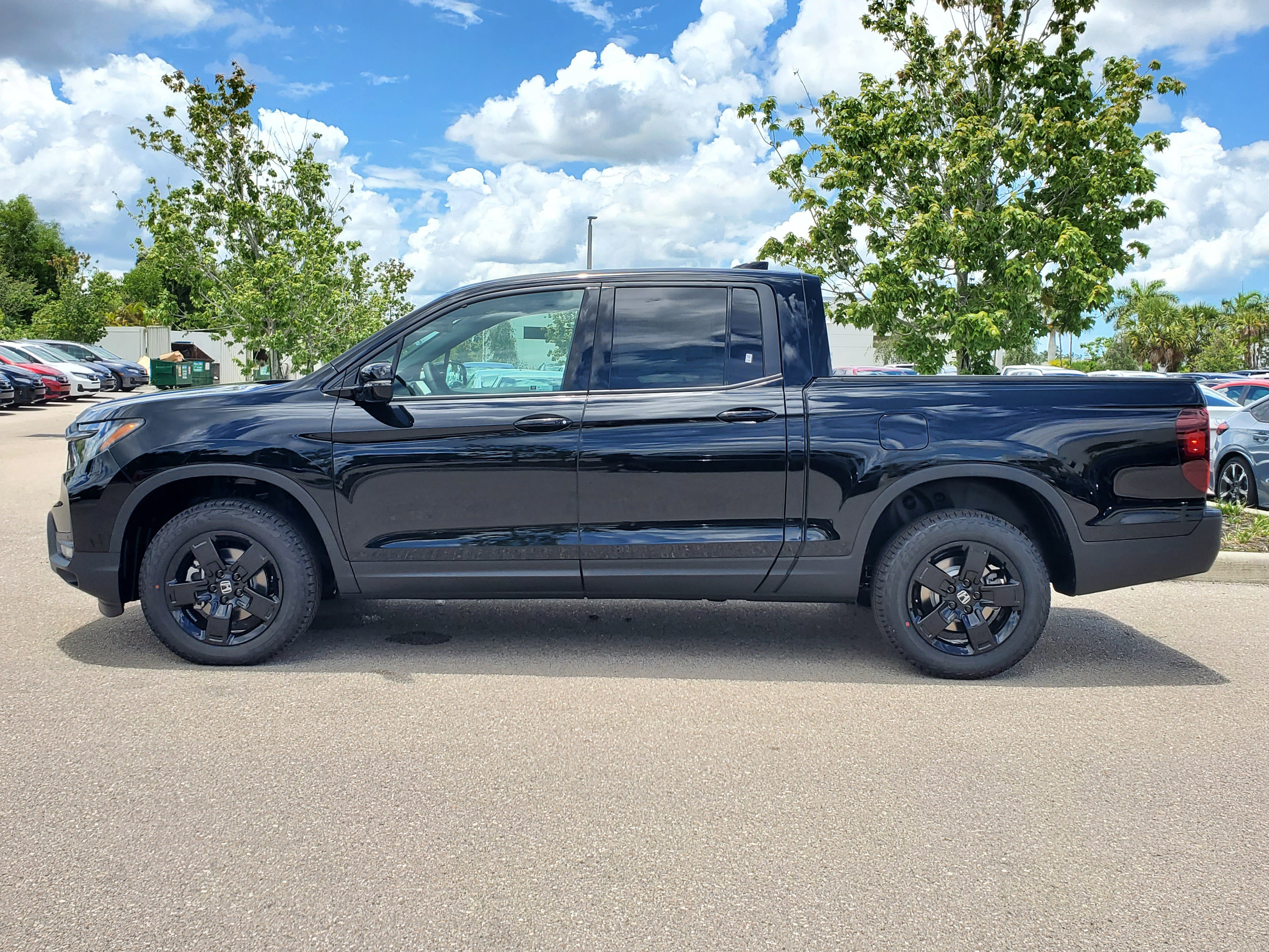 New 2026 Honda Ridgeline Black Edition image 7