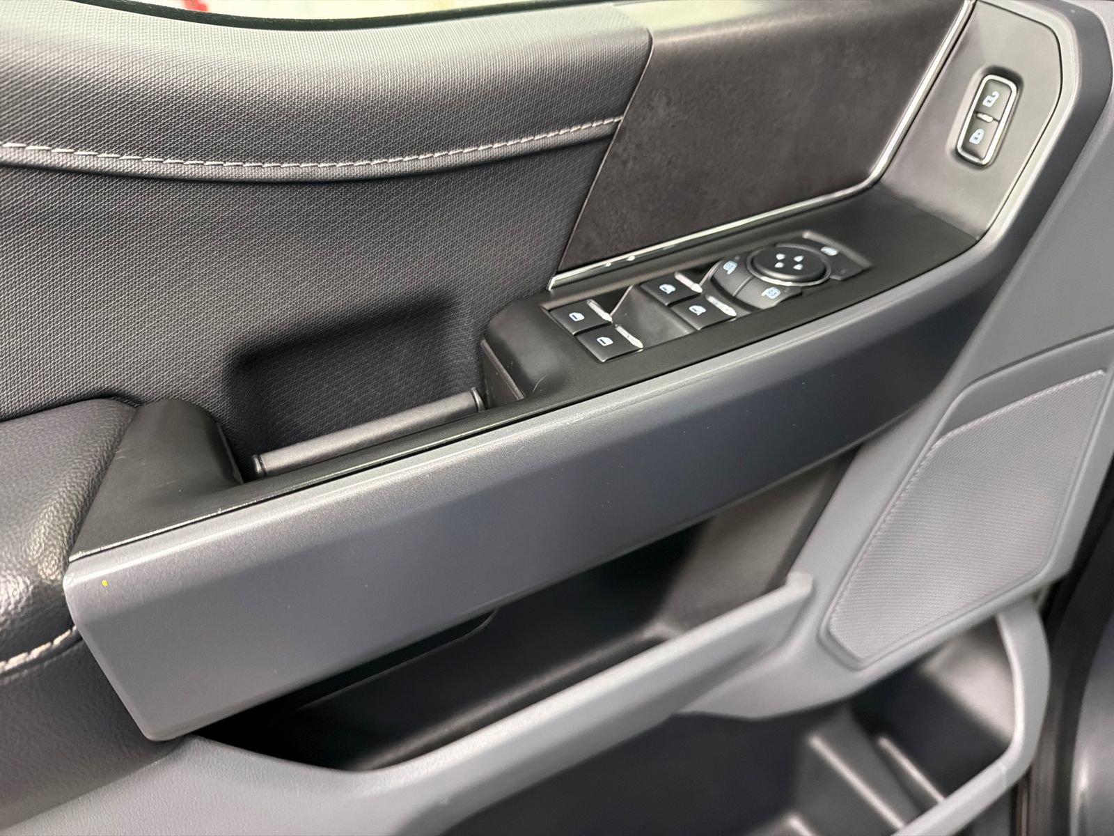 Used 2025 Ford F150 XLT w/ Equipment Group 301A Standard image 32