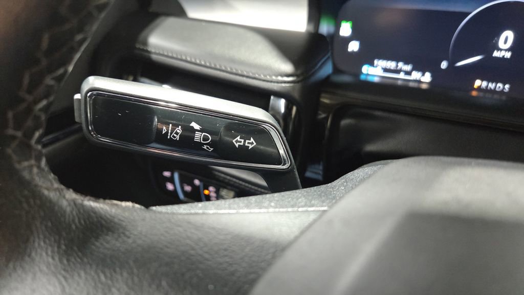 Used 2023 Lincoln Nautilus AWD image 15