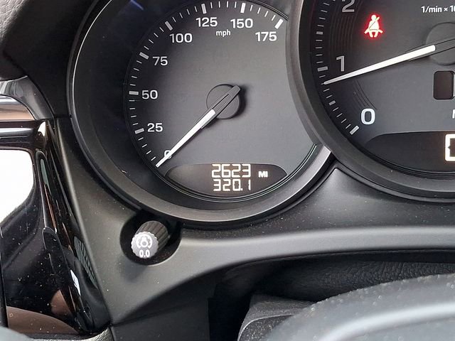 Certified 2026 Porsche Macan AWD/4WD image 25