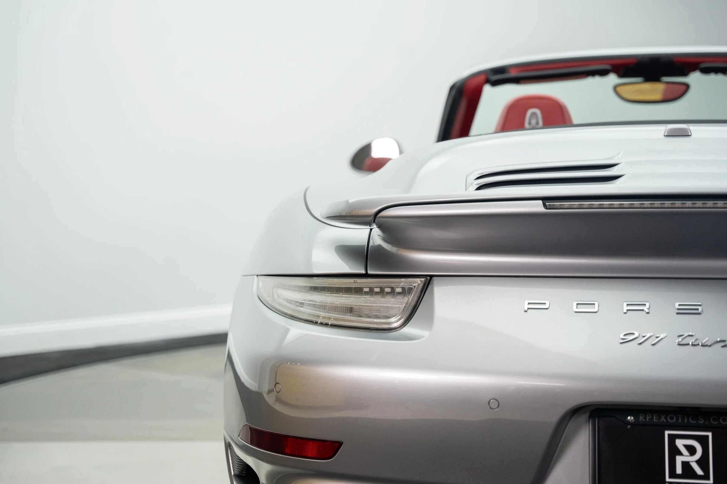 Used 2015 Porsche 911 Turbo image 28