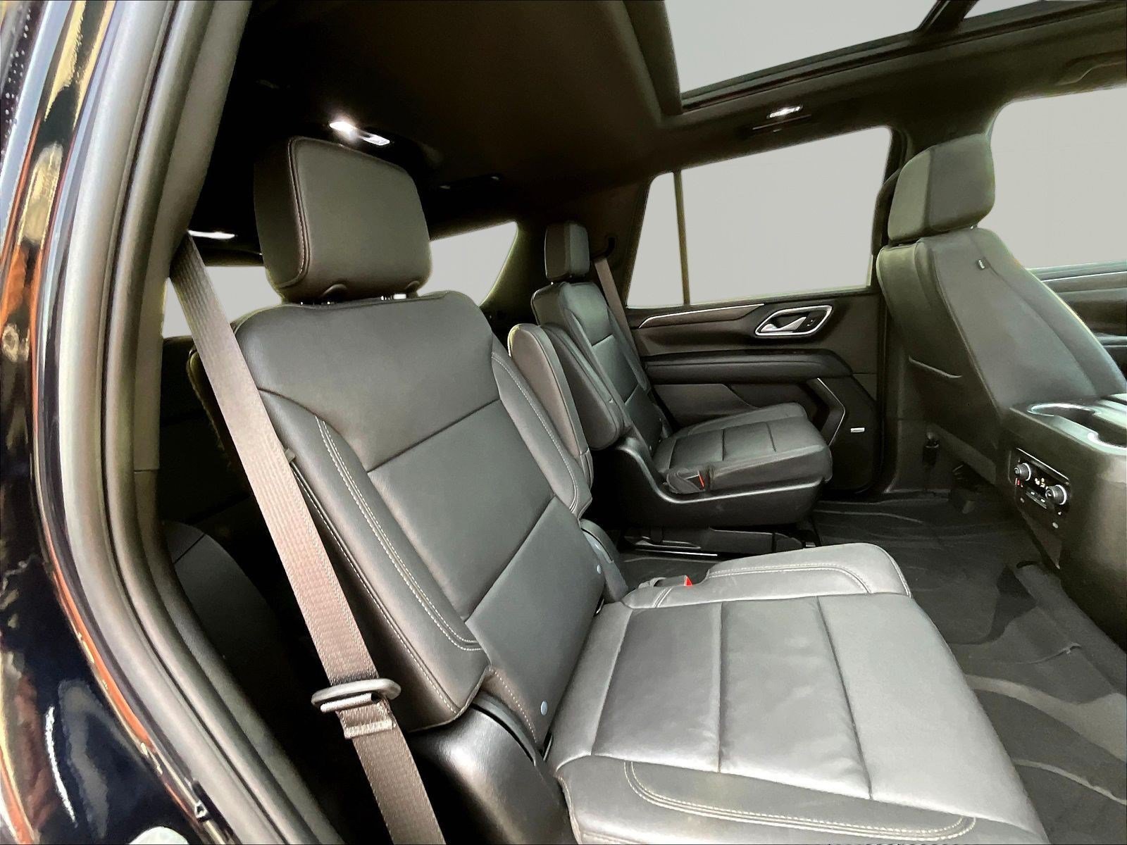 Used 2023 Chevrolet Tahoe LT w/ LT Signature Plus Package AWD/4WD image 25